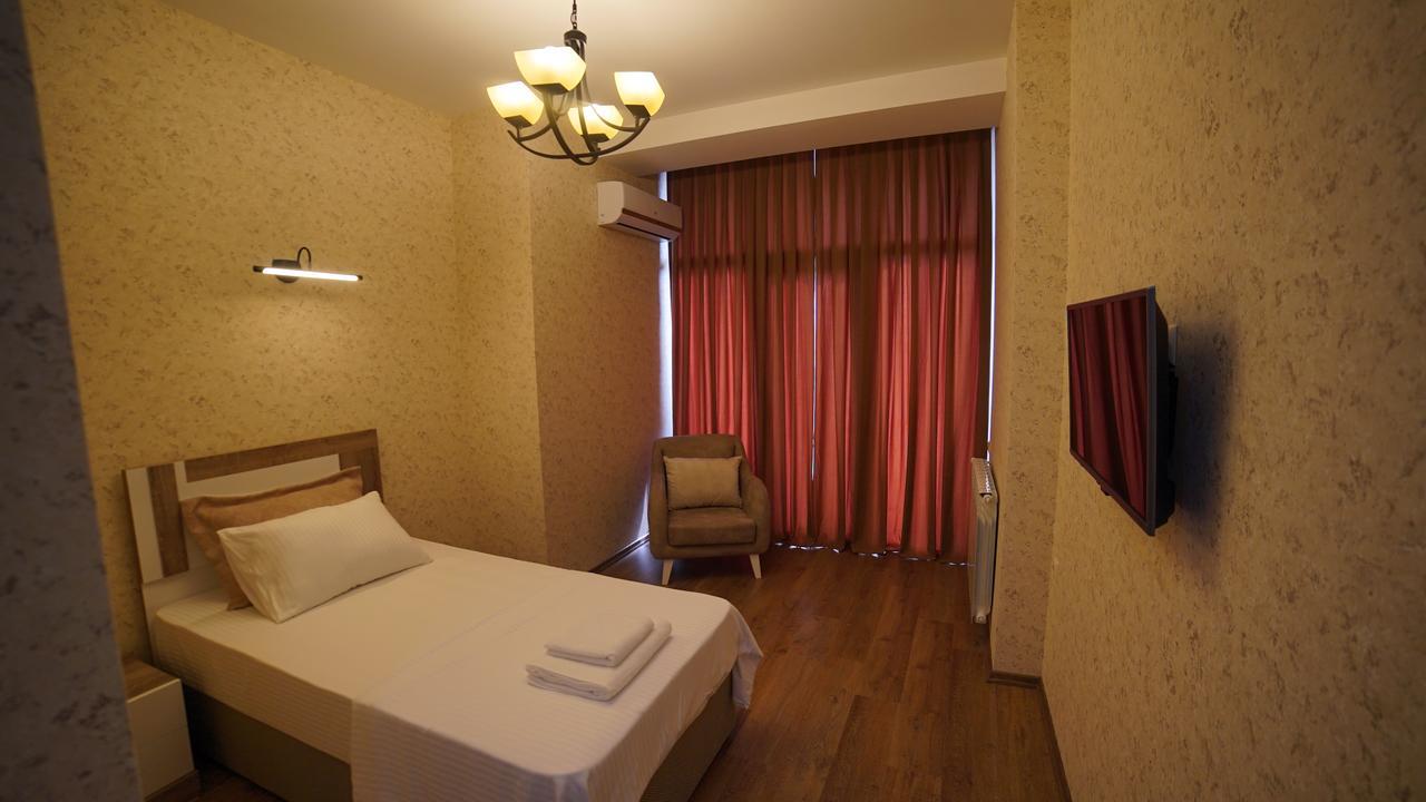 Dream Tower Hotel Batumi Exterior photo