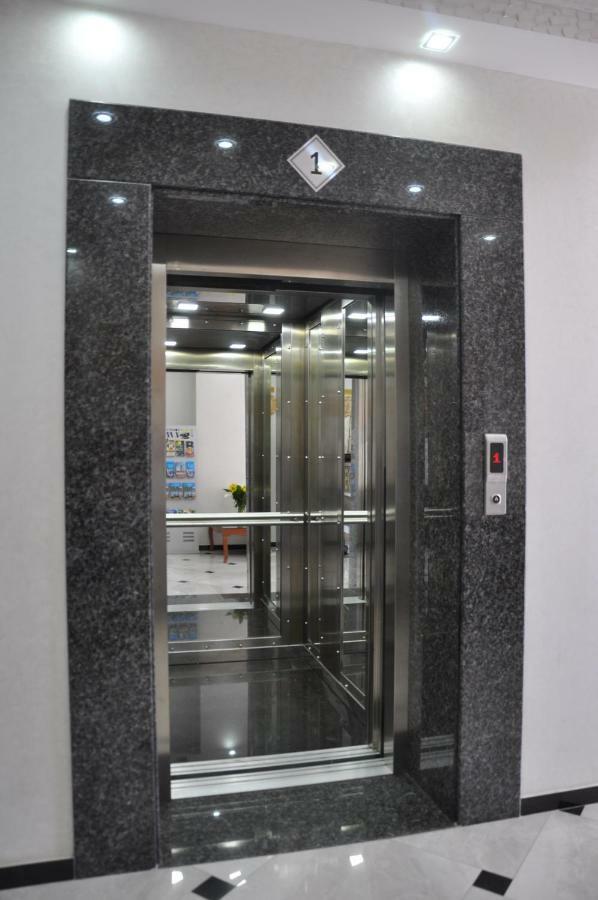 Dream Tower Hotel Batumi Exterior photo